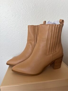 Billini Nash Toffee Pointed Toe Ankle Boots- please read description